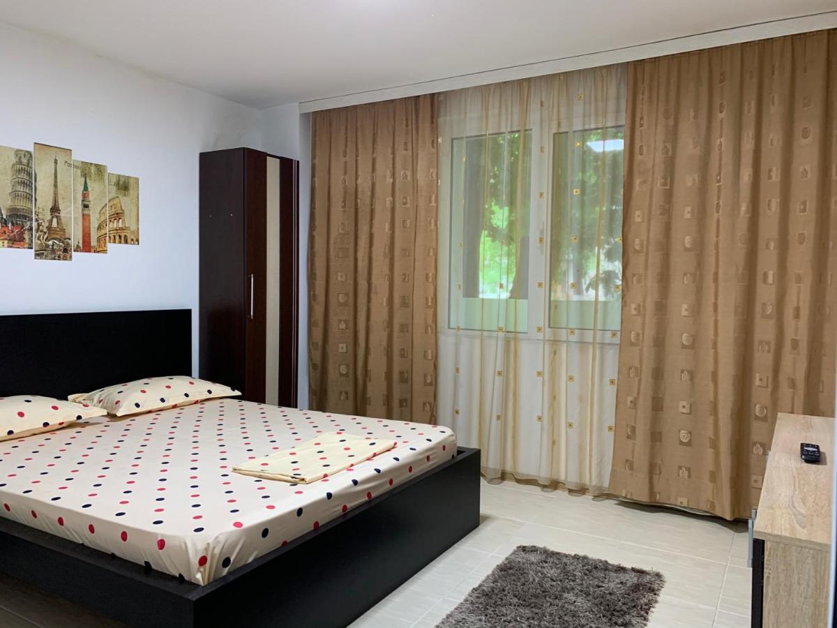 Eli Apartment Галац Екстер'єр фото