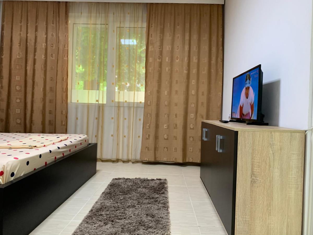 Eli Apartment Галац Екстер'єр фото