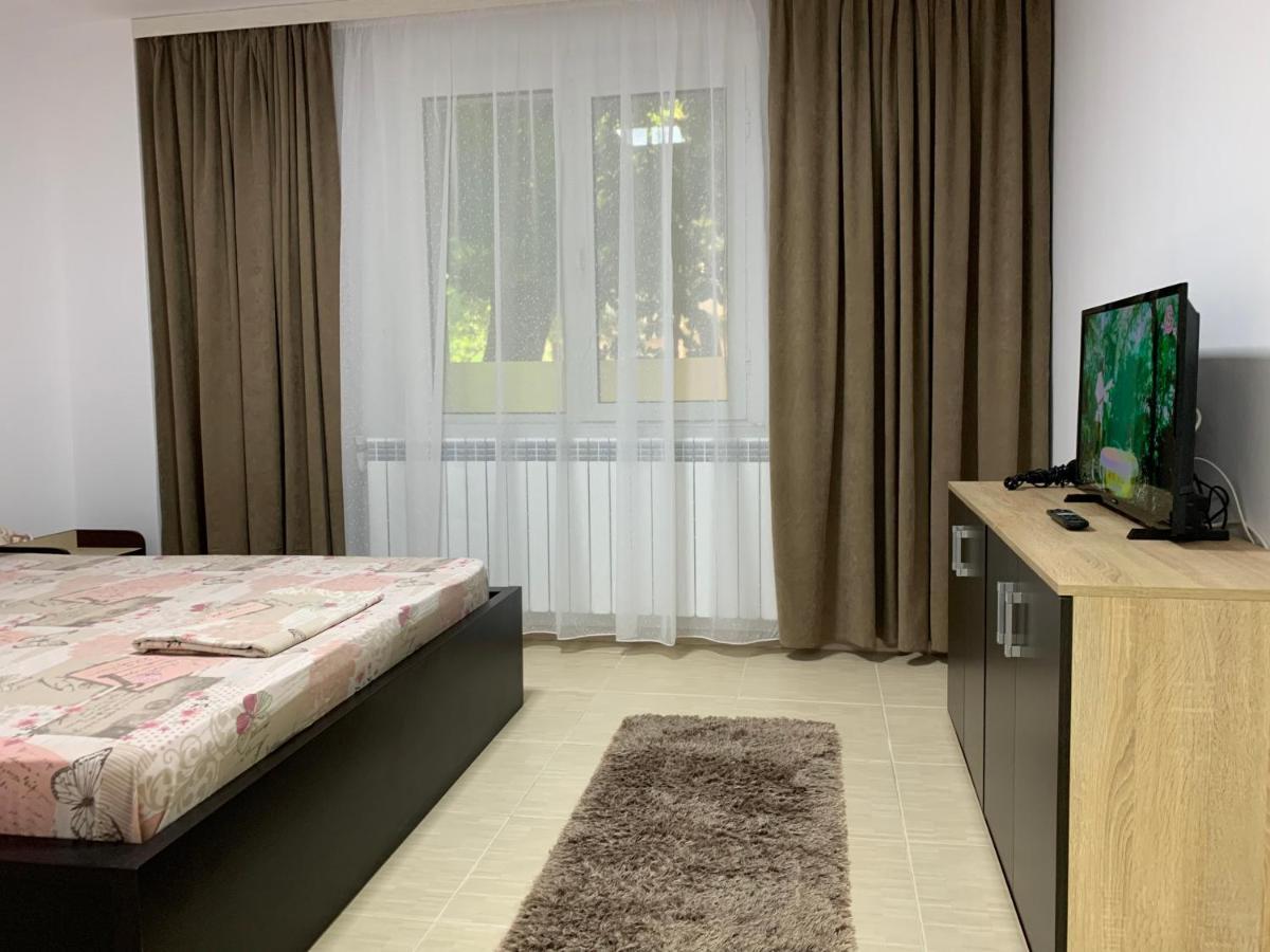 Eli Apartment Галац Екстер'єр фото