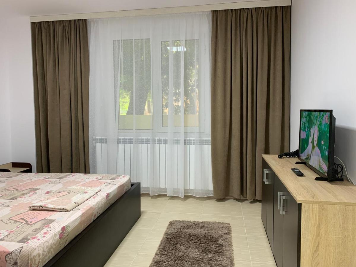 Eli Apartment Галац Екстер'єр фото