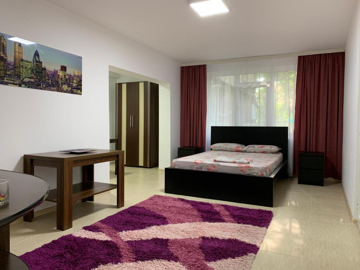 Eli Apartment Галац Екстер'єр фото