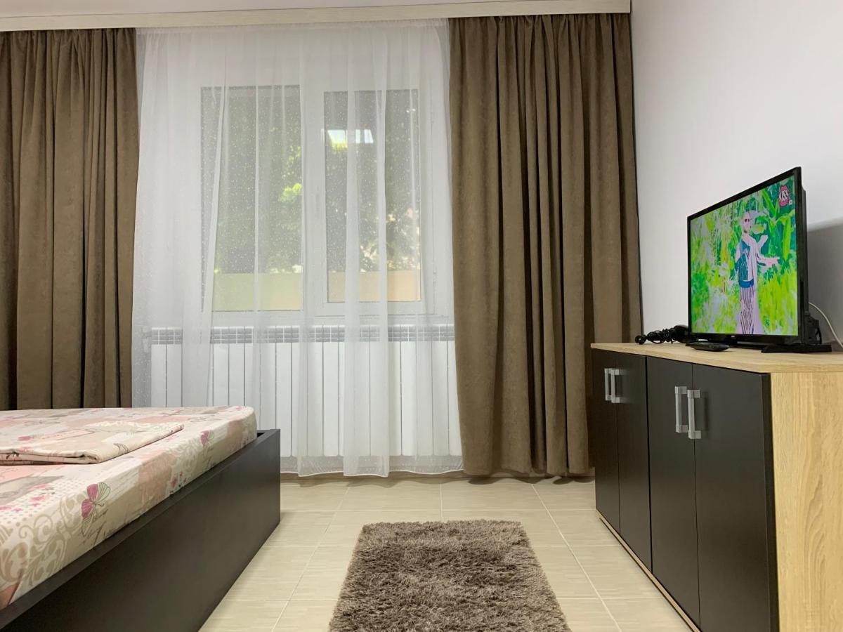 Eli Apartment Галац Екстер'єр фото