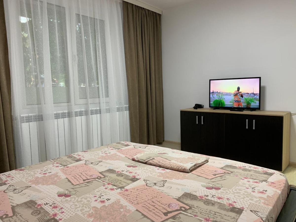 Eli Apartment Галац Екстер'єр фото