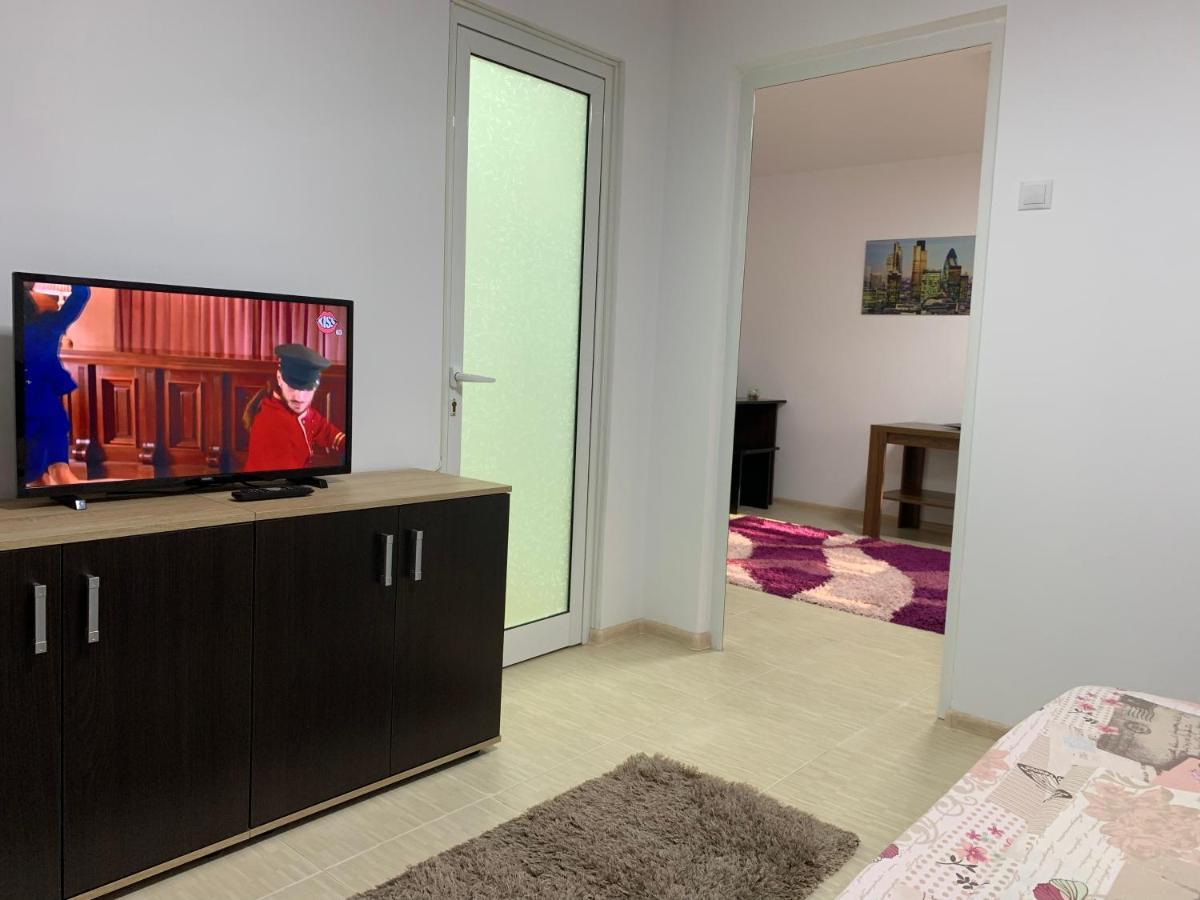 Eli Apartment Галац Екстер'єр фото