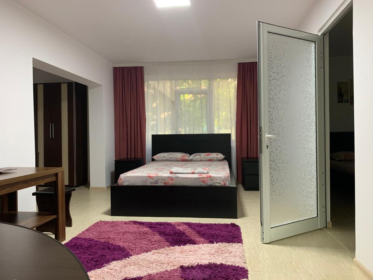 Eli Apartment Галац Екстер'єр фото