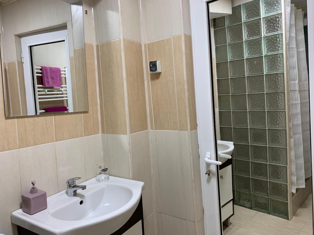 Eli Apartment Галац Екстер'єр фото