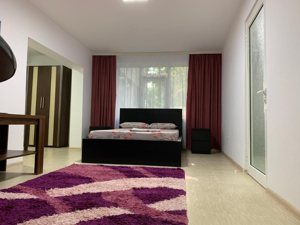 Eli Apartment Галац Екстер'єр фото