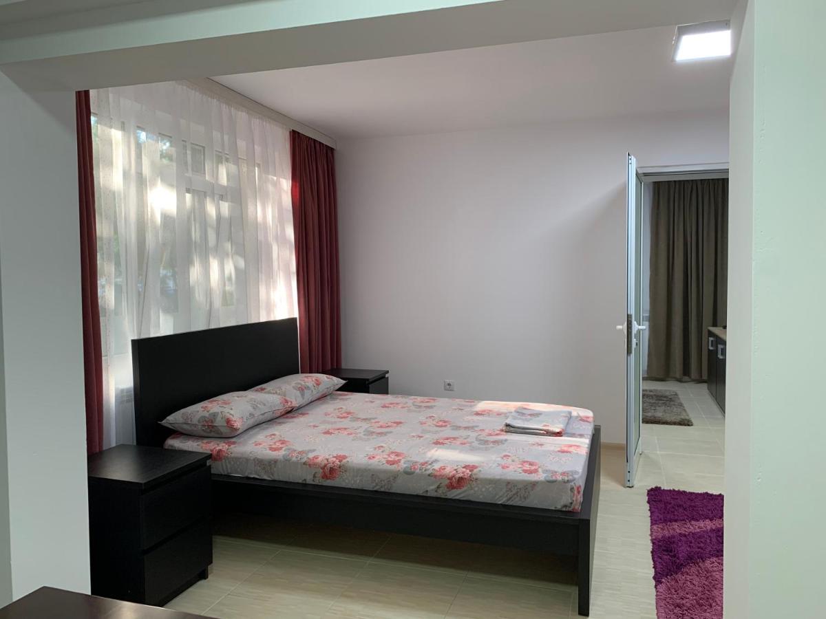 Eli Apartment Галац Екстер'єр фото