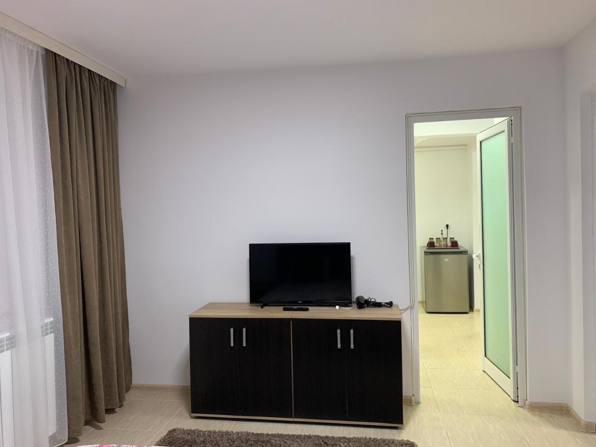Eli Apartment Галац Екстер'єр фото