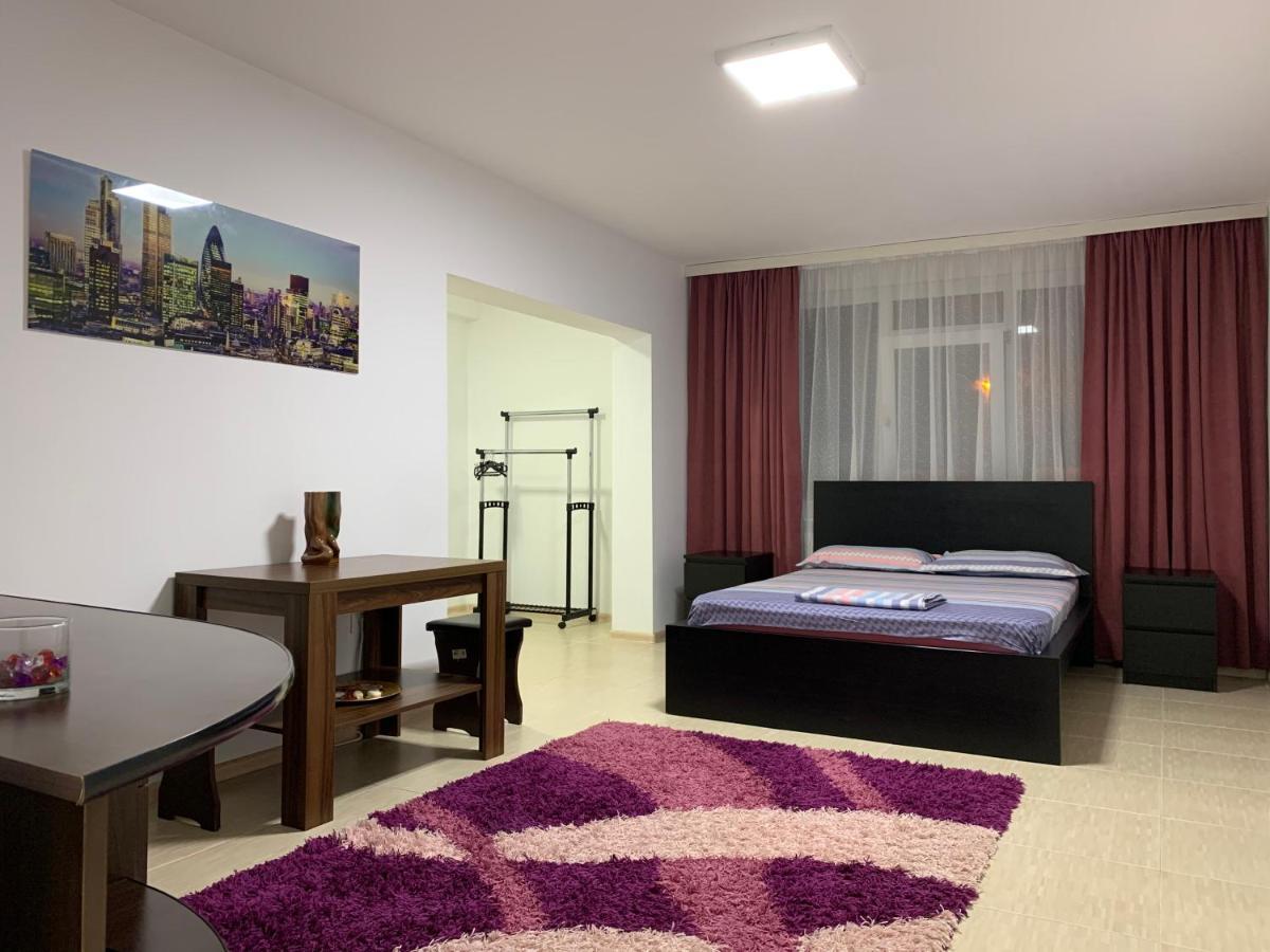 Eli Apartment Галац Екстер'єр фото