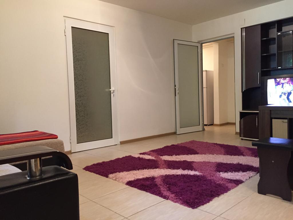 Eli Apartment Галац Екстер'єр фото